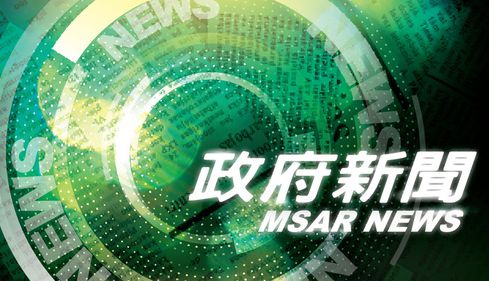 包含德尔镇连续不胜，警示球队危机的词条